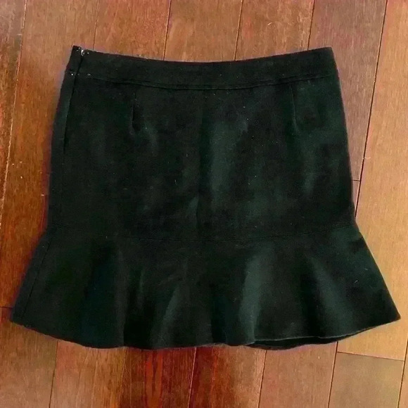 Gap Women’s Ruffle Wool Lined Mini Skirt Black Side Zip Size 12 - Picture 5 of 7